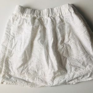 White Eyelet Skirt with Pockets!!!